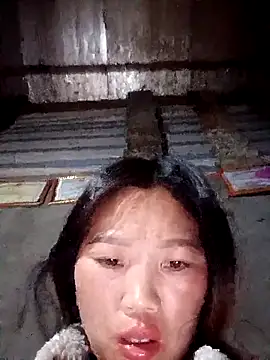 blonde blg online show from February 5, 12:21 pm