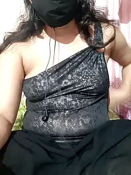 HotGirl23231 online show from November 24, 6:18 pm