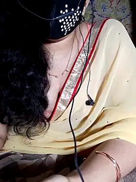 HotGirl23231 online show from May 27, 7:00 pm