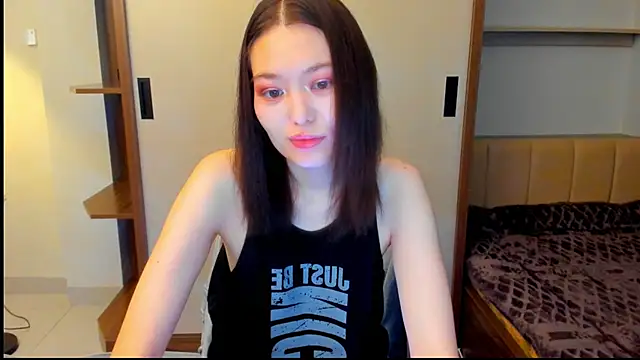 HopeLovely online show from April 10, 4:23 pm
