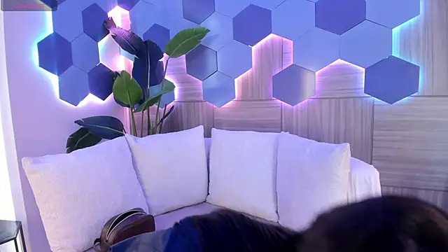 Snapshot of sofiaivanova chatting on February 14, 3:36 am sofiaivanova online show from February 14, 3:36 am