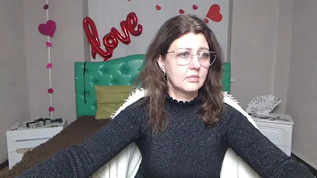 RoseHille online show from February 17, 6:14 pm