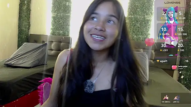 bunnywhite21 online show from December 16, 6:35 pm