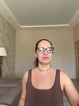 Snapshot of Milana8263 chatting on March 9, 8:18 am Milana8263 online show from March 9, 8:18 am