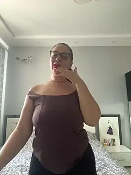 Snapshot of Milana8263 chatting on March 10, 6:51 am Milana8263 online show from March 10, 6:51 am