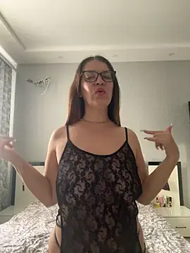 Snapshot of Milana8263 chatting on March 27, 7:47 am Milana8263 online show from March 27, 7:47 am