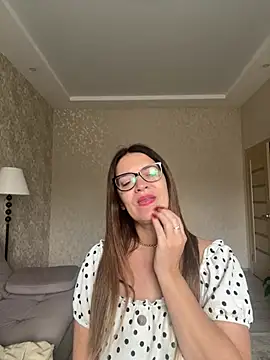 Snapshot of Milana8263 chatting on April 14, 7:58 am Milana8263 online show from April 14, 7:58 am