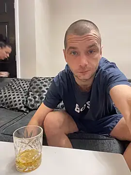 Kinkycouple142 online show from February 6, 8:45 pm