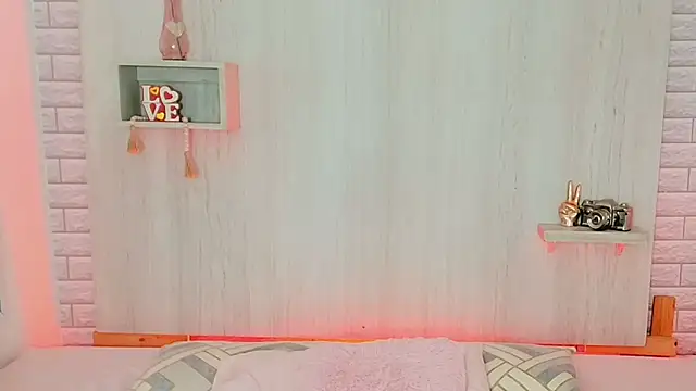 KATY LOWERY online show from March 16, 12:38 am