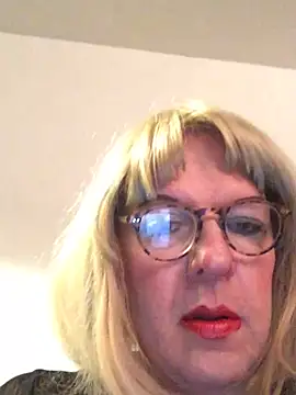 simone xdressing online show from February 25, 12:31 am