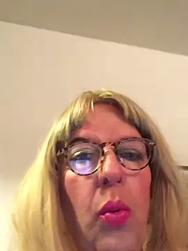 simone xdressing online show from March 18, 12:47 am