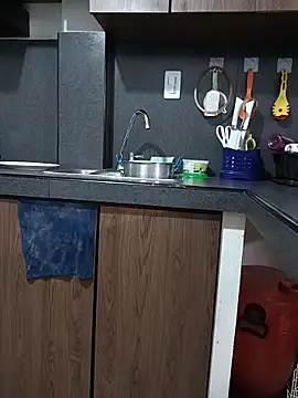 Little-Sammy online show from November 18, 1:04 pm