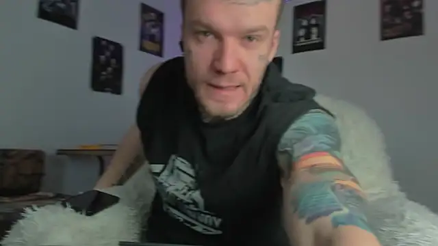 Huntall77 online show from March 19, 5:11 am