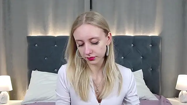 RachaelCute online show from April 22, 4:26 am