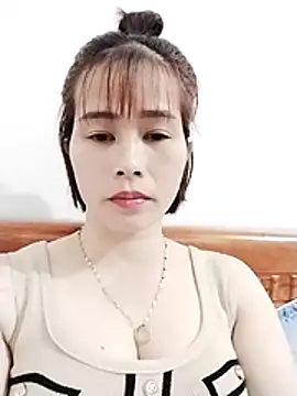 Swan-white123 online show from December 4, 1:09 pm