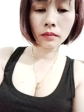 Swan-white123 online show from December 18, 7:09 pm