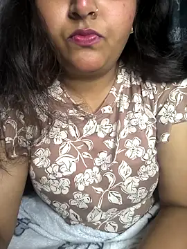 Snapshot of drakezone chatting on December 15, 6:28 am drakezone online show from December 15, 6:28 am