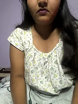 Snapshot of drakezone chatting on January 7, 6:49 am drakezone online show from January 7, 6:49 am