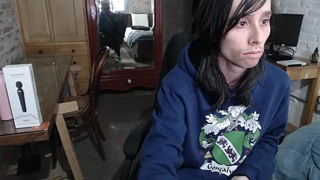 CaramelToy online show from November 10, 7:24 pm