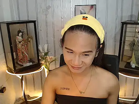 horsecock gabriela online show from March 9, 2:15 am