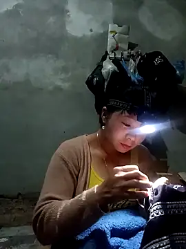 vangkt-cute online show from December 4, 6:49 pm