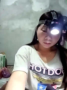 vangkt-cute online show from February 24, 6:50 pm