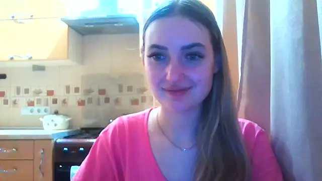 Snapshot of RobinWalker chatting on November 17, 10:26 pm RobinWalker online show from November 17, 10:26 pm