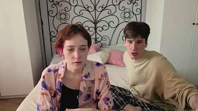 Danny loves Mary online show from April 7, 6:36 am