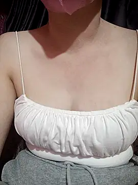 Snapshot of MiHeni chatting on January 7, 6:16 am MiHeni online show from January 7, 6:16 am