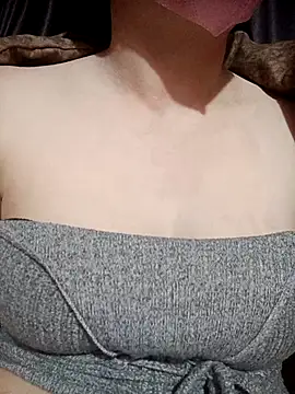 Snapshot of MiHeni chatting on January 9, 3:15 pm MiHeni online show from January 9, 3:15 pm