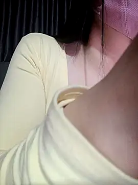 Snapshot of MiHeni chatting on January 12, 6:51 am MiHeni online show from January 12, 6:51 am