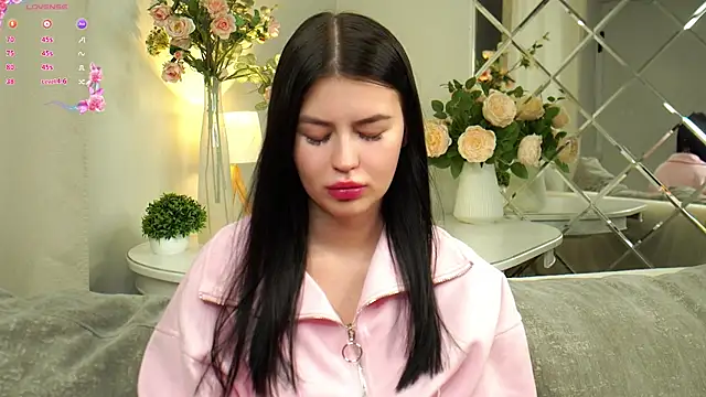 CoreenYorton online show from February 5, 1:21 am