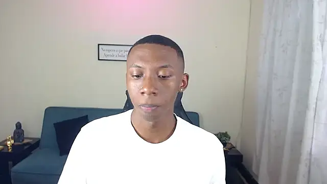 Miilo18 online show from December 4, 8:50 pm