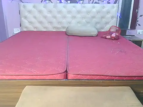 Snapshot of Hotty_maya1 chatting on November 16, 3:17 pm Hotty maya1 online show from November 16, 3:17 pm