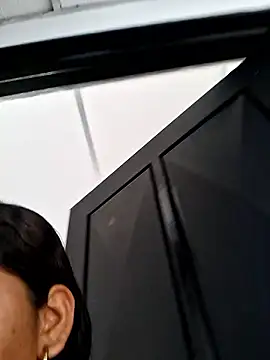 Sarahy- online show from January 7, 12:40 pm