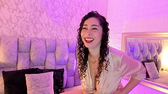 Snapshot of ScarlettNyx chatting on February 2, 11:42 am ScarlettNyx online show from February 2, 11:42 am