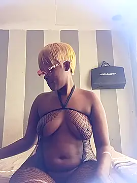 CurvyBabe36 online show from April 5, 2:03 pm