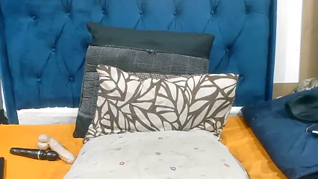 Snapshot of DarkCherryx chatting on December 19, 5:31 pm DarkCherryx online show from December 19, 5:31 pm