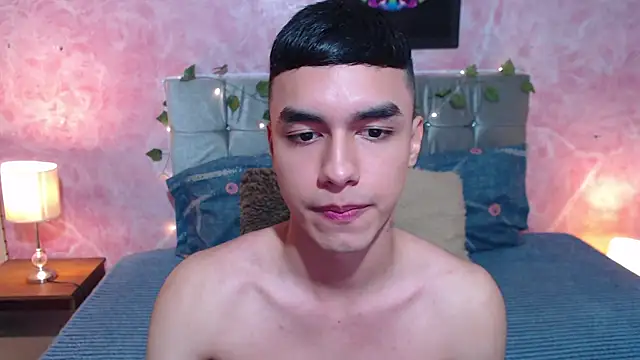 DUVAN MONTES online show from November 12, 1:00 pm