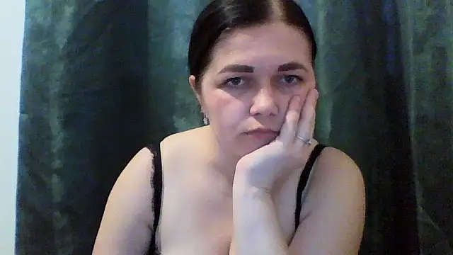 Vitalina282128 online show from April 4, 5:38 am