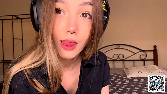 HoaPatton online show from November 23, 11:21 am