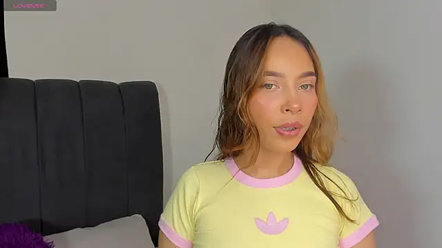 Snapshot of Evelin888 chatting on July 18, 8:34 pm Evelin888 online show from July 18, 8:34 pm