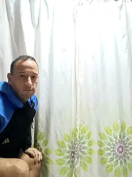 Snapshot of poli_191 chatting on May 10, 12:32 pm poli 191 online show from May 10, 12:32 pm