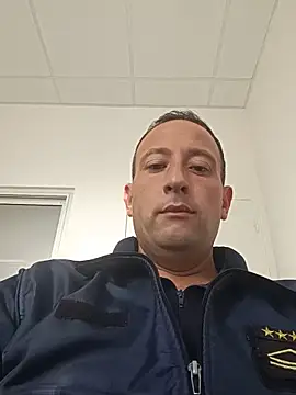 Snapshot of poli_191 chatting on May 15, 7:32 pm poli 191 online show from May 15, 7:32 pm