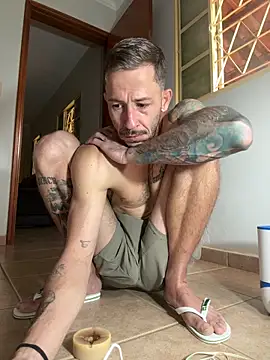 Snapshot of Lucasjandre chatting on January 19, 9:46 am Lucasjandre online show from January 19, 9:46 am