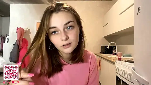 Snapshot of GeralynChiszar chatting on November 26, 8:21 pm GeralynChiszar online show from November 26, 8:21 pm