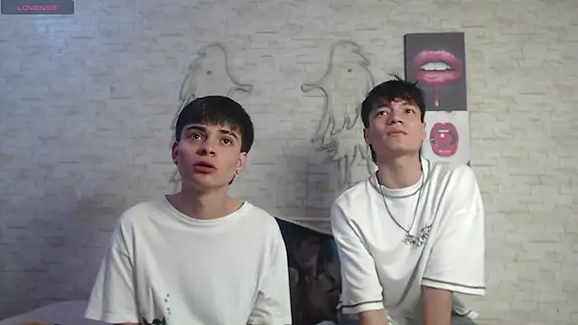 axel milo kairo and noa online show from January 10, 7:48 pm