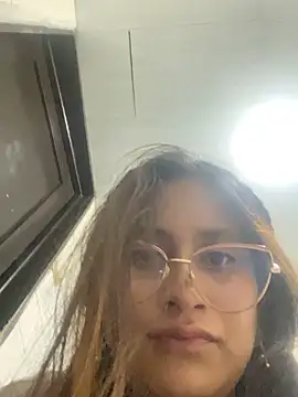 amatista katzenn online show from March 1, 1:07 am