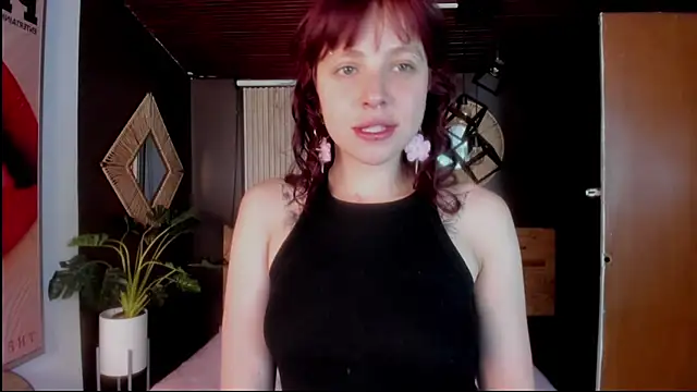 Velvet Dreamss online show from February 21, 11:33 am