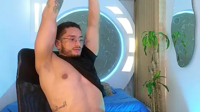 Alanrodgers online show from March 6, 1:18 pm